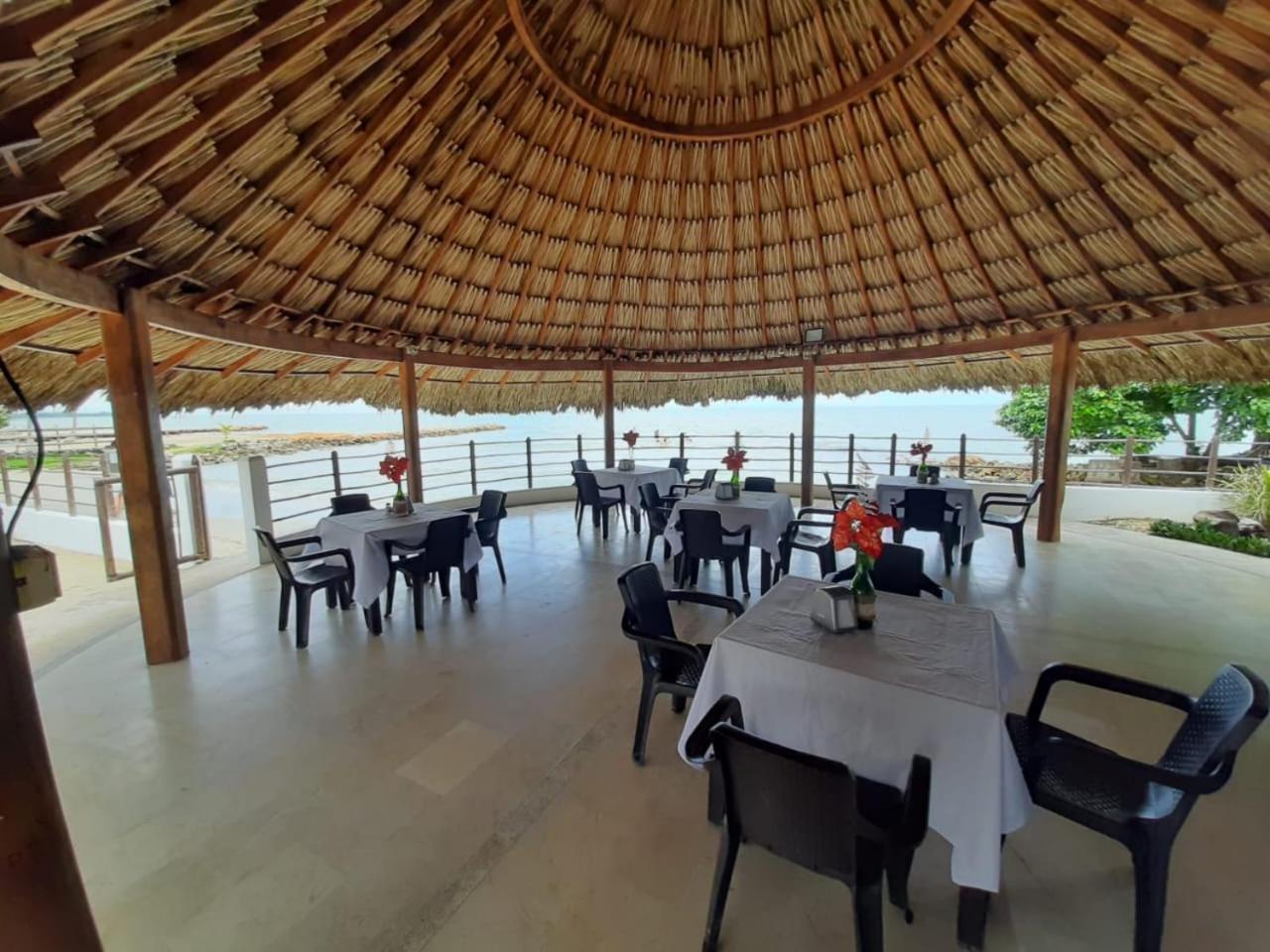 Cabanas La Espanola Coveñas Buitenkant foto