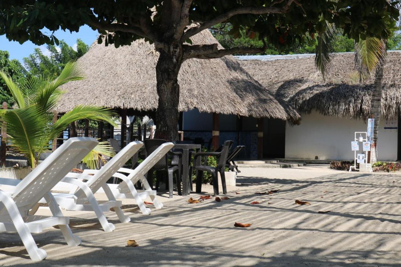 Cabanas La Espanola Coveñas Buitenkant foto