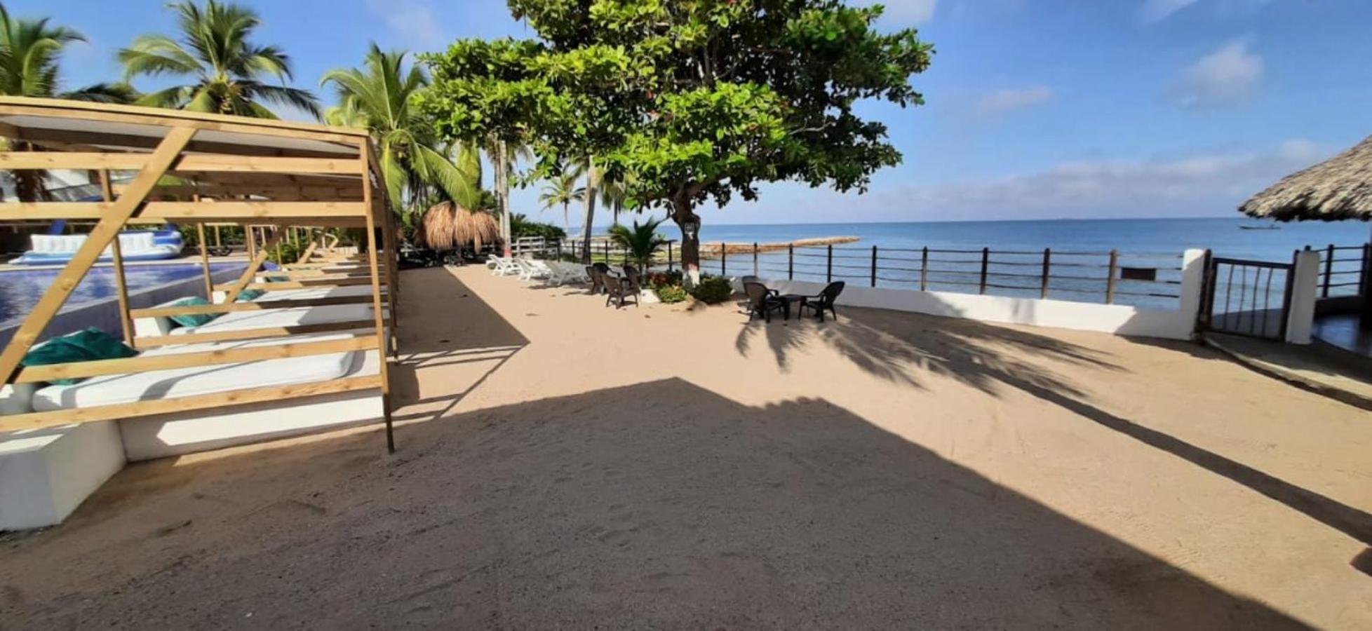 Cabanas La Espanola Coveñas Buitenkant foto