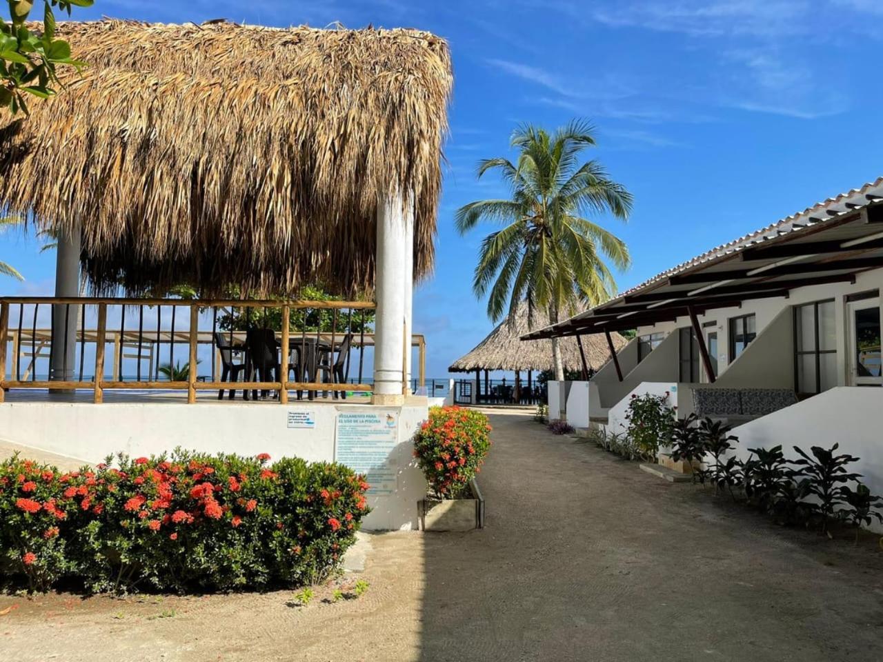 Cabanas La Espanola Coveñas Buitenkant foto